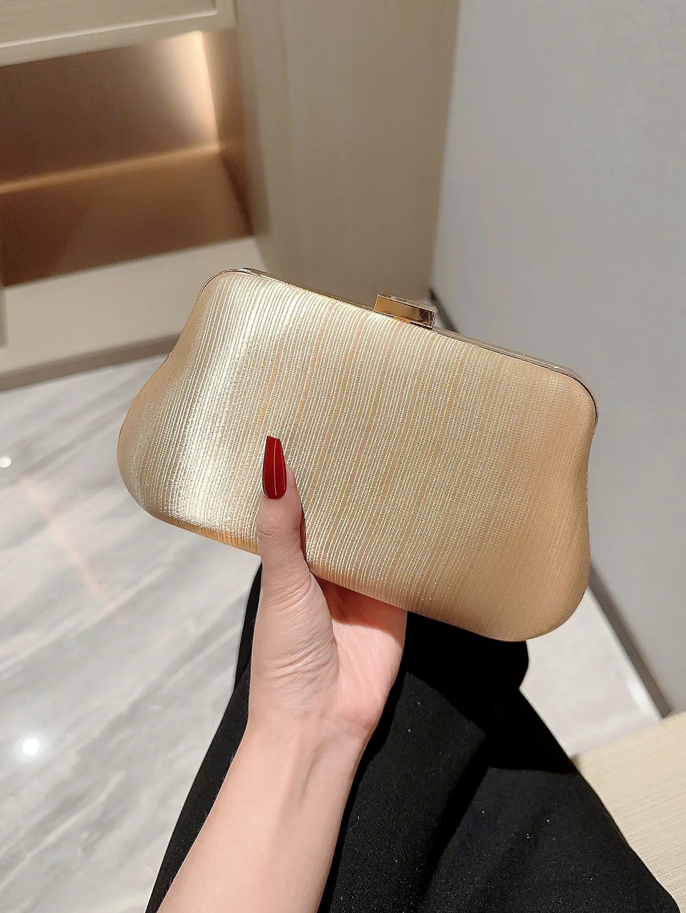 Elena™ Clutch Elegante de Ceremonia